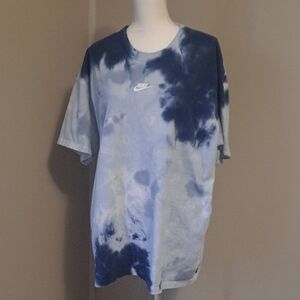 Vintage Nike Blue Tie-Dye T-Shirt